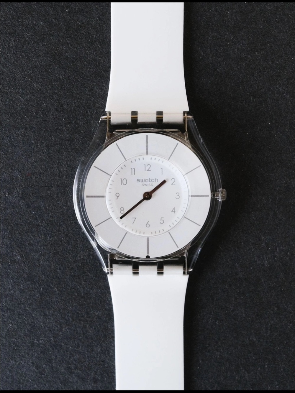 Swatch White Classiness Skin (Ultra Thin) Clear Case White Silicone Strap